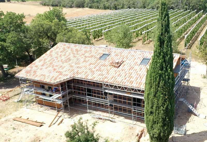 construction d'une maison bois écologique à Roussillon en Provence 84220 par MIALON CHARPENTE