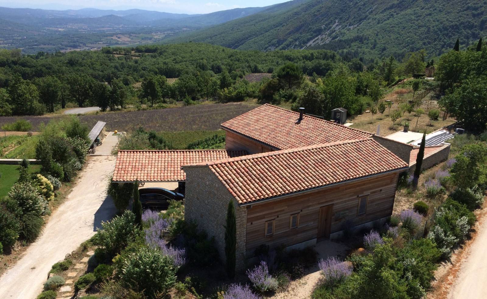 Constructeur d'une maison bois bioclimatique au coeur du Luberon 84400 